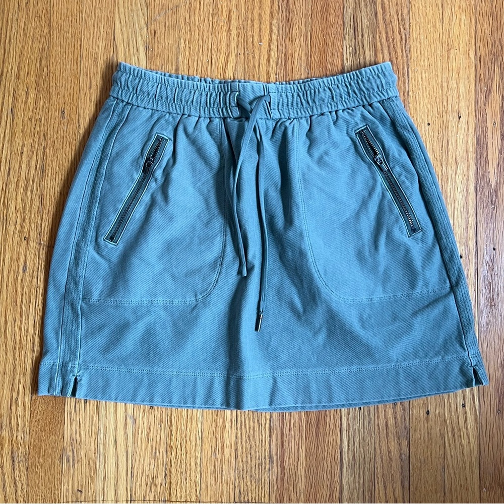 Athleta Utility Mini Skirt